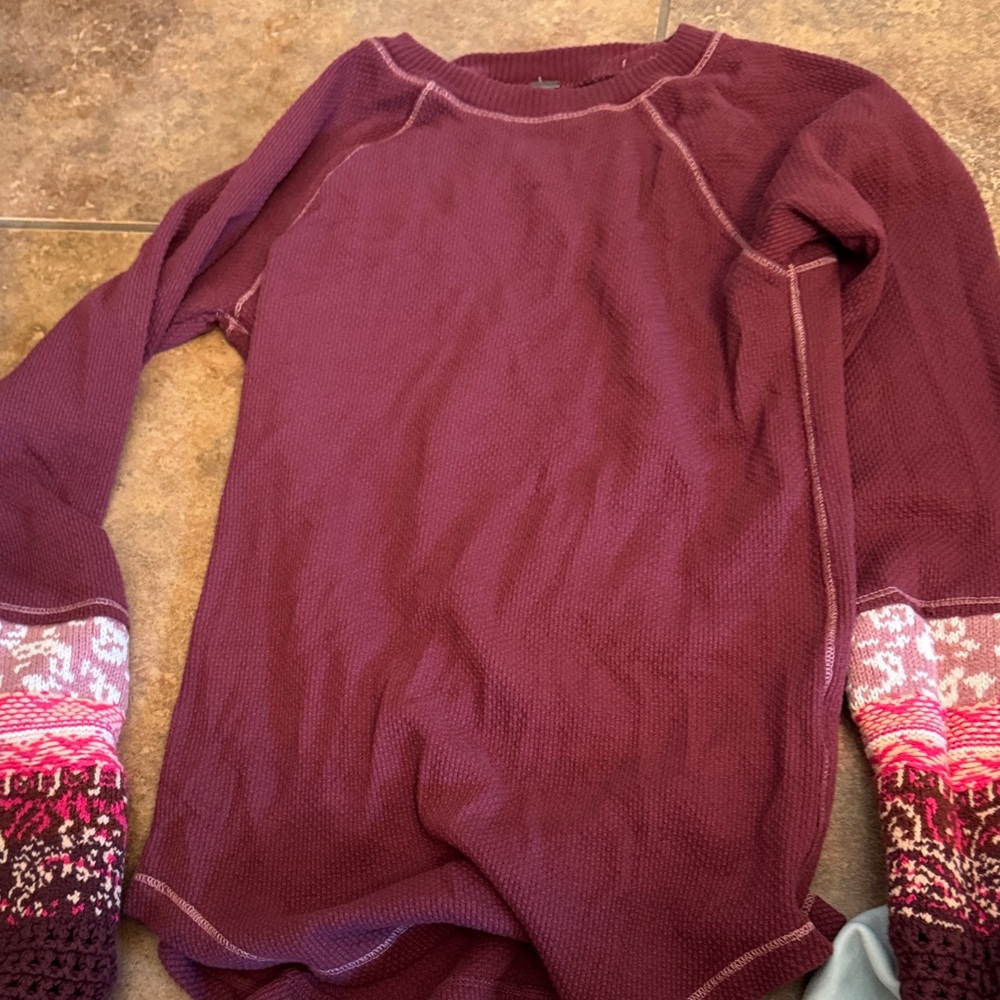 Free People Burgundy and Pink Crew Neck Sweater